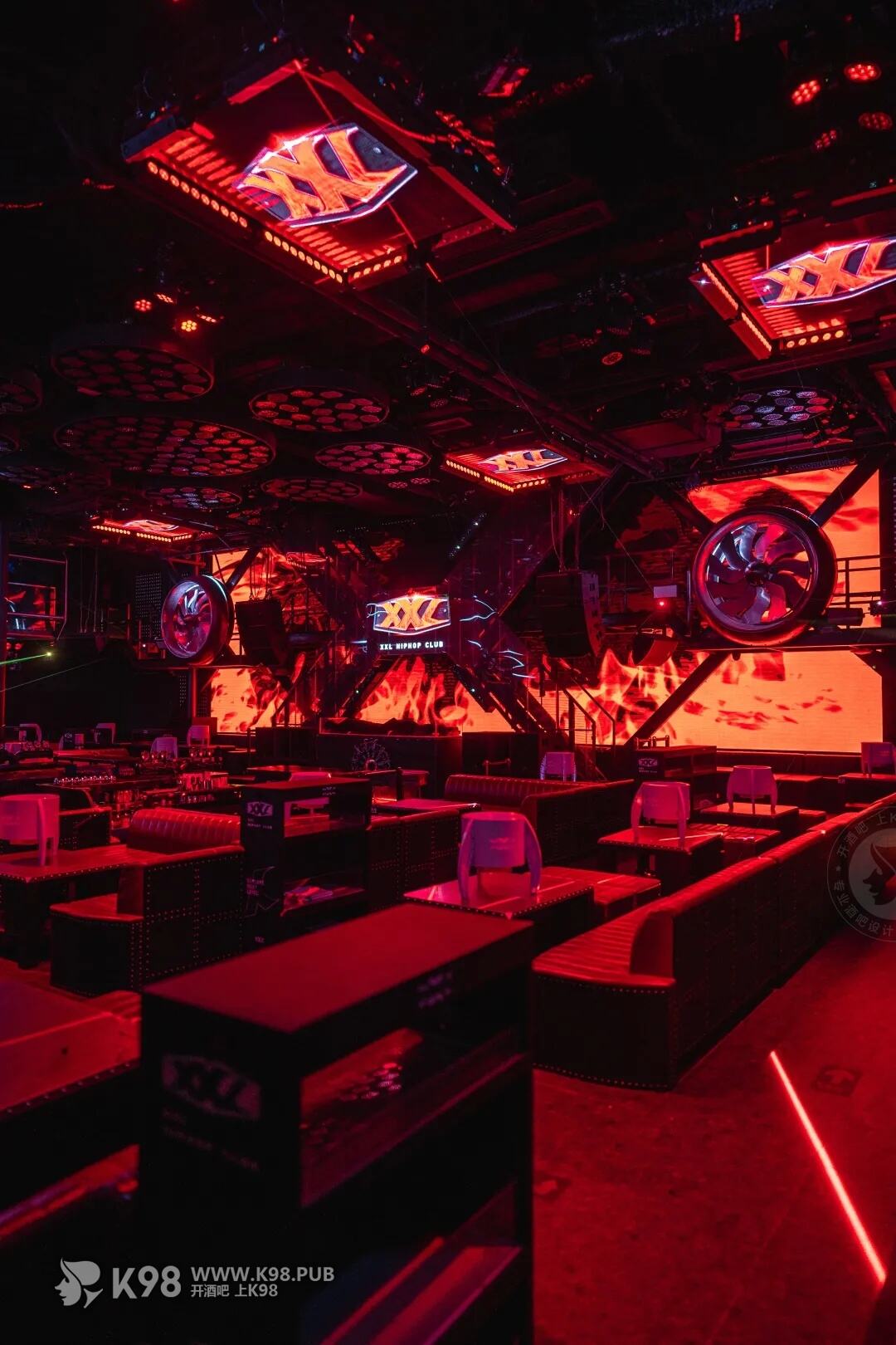 XXL CLUB酒吧设计案例图片-大厅